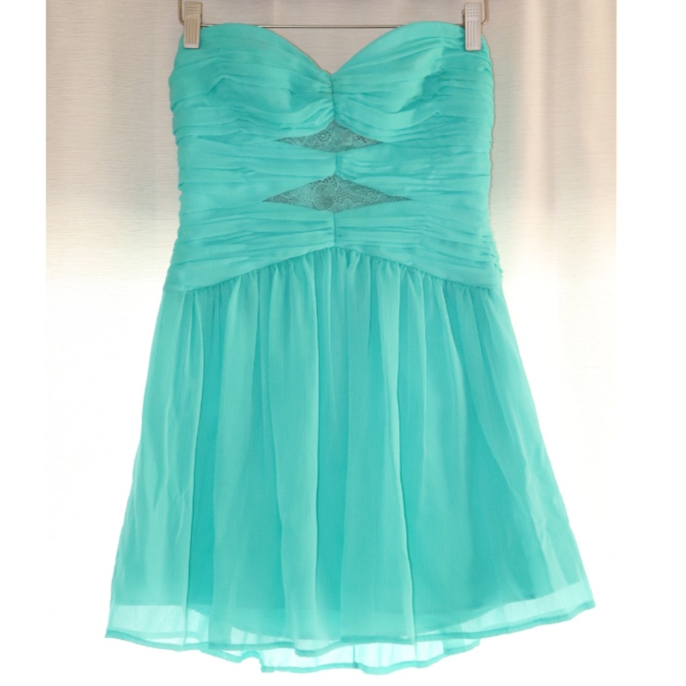 BCBGMaxx - Max & Celo